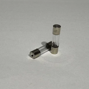 Spare fuses for the power supply of slit lamp and autorefractometer devices